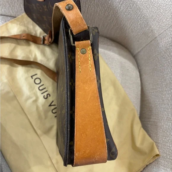 Authentic Louis Vuitton cartouchiere GM monogram crossbody vintage - Picture 9 of 13